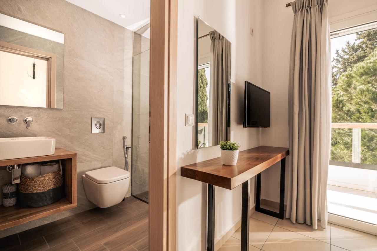 Oresteia Executive Villa, A Flamboyant Retreat, By Thinkvilla Villa Tragaki